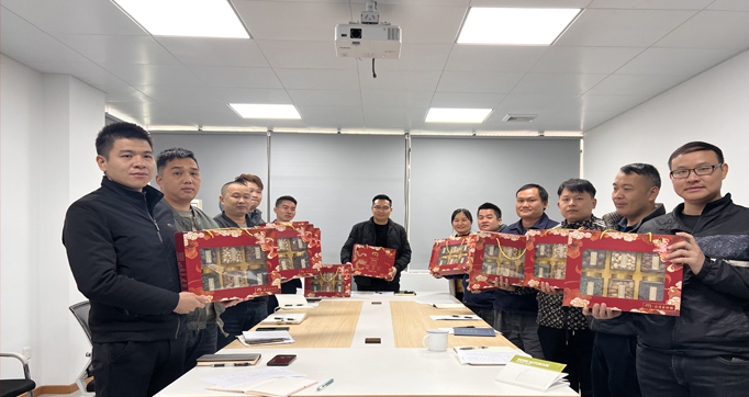 风管厂总经理与管理层会议：总结过去，展望未来
